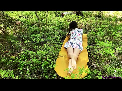 ❤️ Stranger on Tinder Masturbates My Pussy and Fucks Passionately in the woods (En främling på Tinder onanerar min fitta och knullar passionerat i skogen) ❤ Sexvideo at us